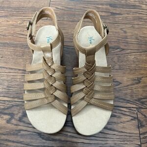 Yuu Gladiator Sandals Women 8 M Hilly Tan Memory Foam Insole Comfort Adjusts